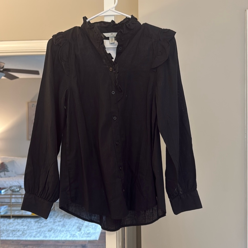 Black linen blend H&M blouse NWT xs